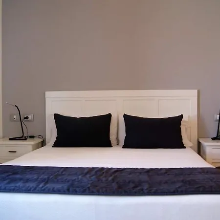 Villa In Playa Blanca Sleeps 4 Includes Air Con And Wifi 0 *